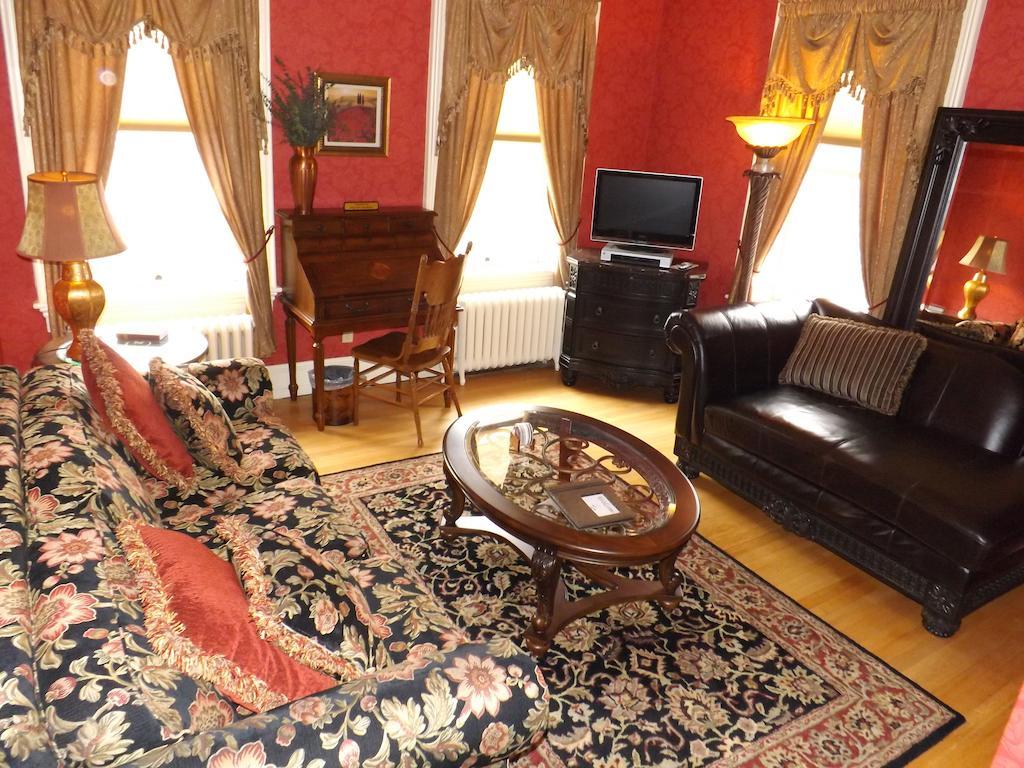 The Patriot House Bed & Breakfast Annville Стая снимка
