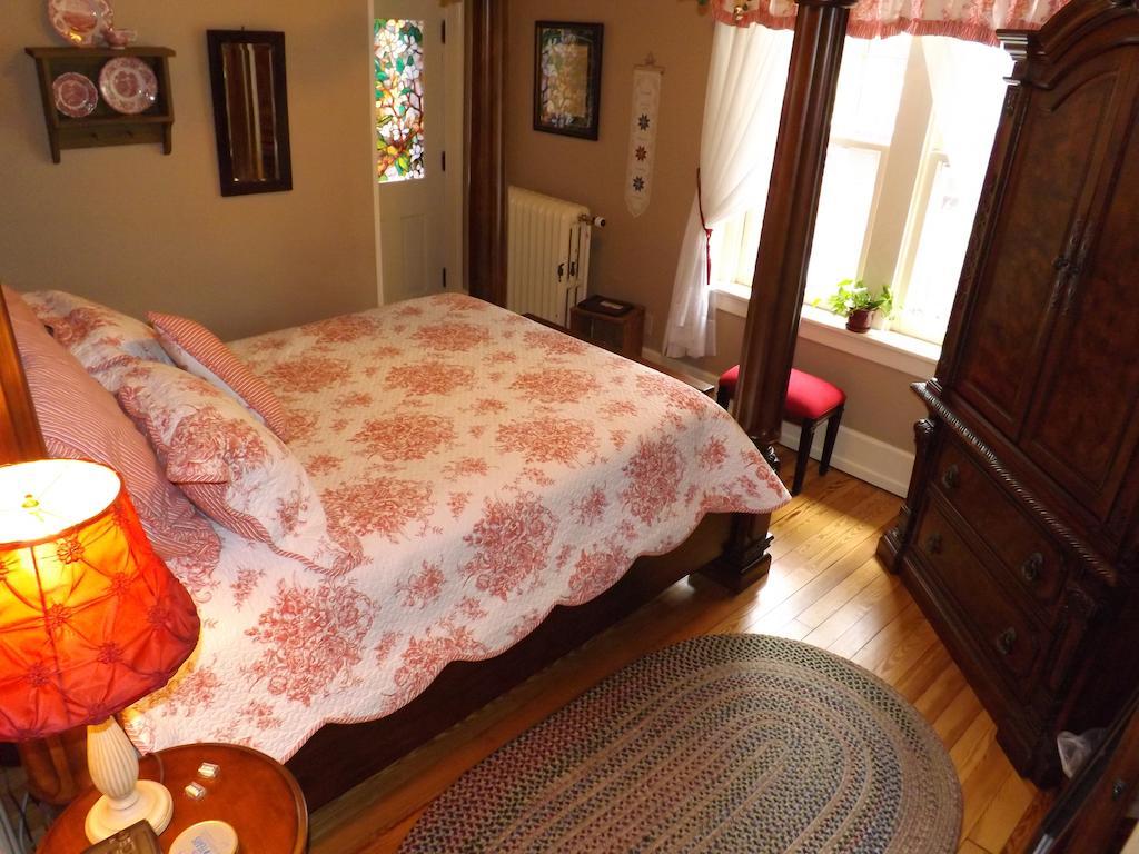The Patriot House Bed & Breakfast Annville Стая снимка