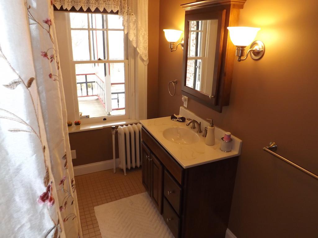 The Patriot House Bed & Breakfast Annville Стая снимка
