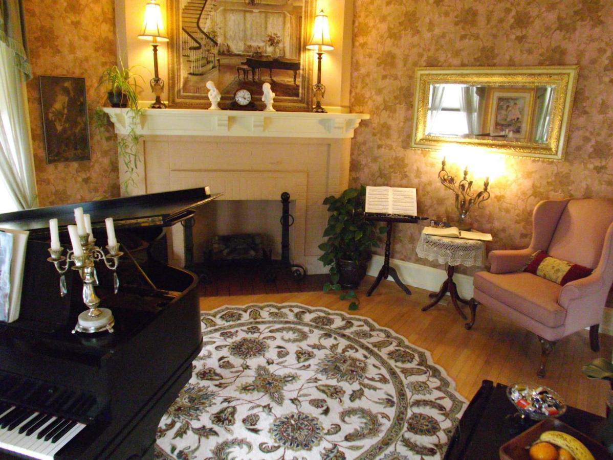 The Patriot House Bed & Breakfast Annville Екстериор снимка